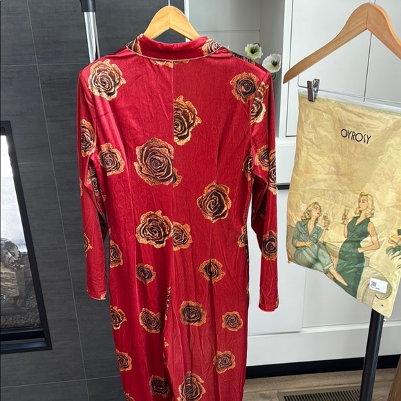 Elegant Red Floral Jumpsuit - Picture 7 of 7